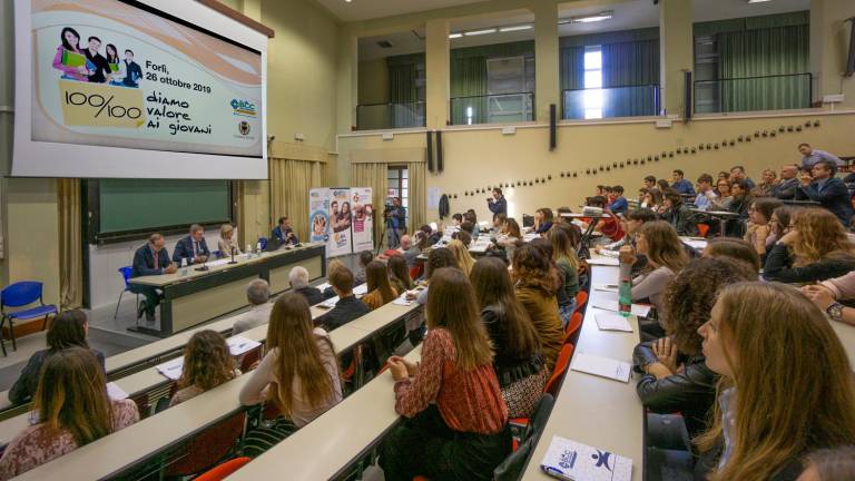 Saranno premiati gli studenti che hanno conseguito il massimo dei voti al termine dell’anno scolastico 2023-2024