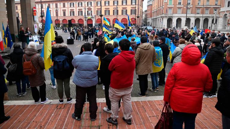 Forlì, ucraini in piazza Saffi per l’anniversario della guerra FOTOGALLERY