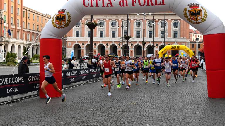 La StraForlì colora le strade dal centro alla periferia VIDEO E FOTOGALLERY