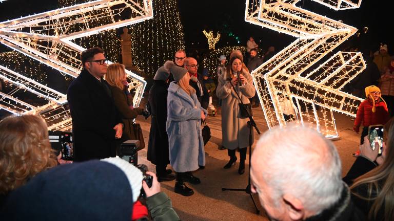 L’accensione del Giardino di luce inaugurata ieri sera (Foto Fabio Blaco)