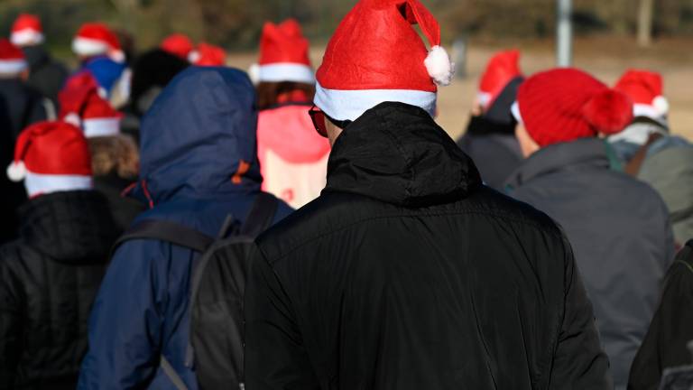 Forlì, dalla camminata dei Babbo Natale 5mila euro per lo Ior grazie al record di partecipanti VIDEO GALLERY