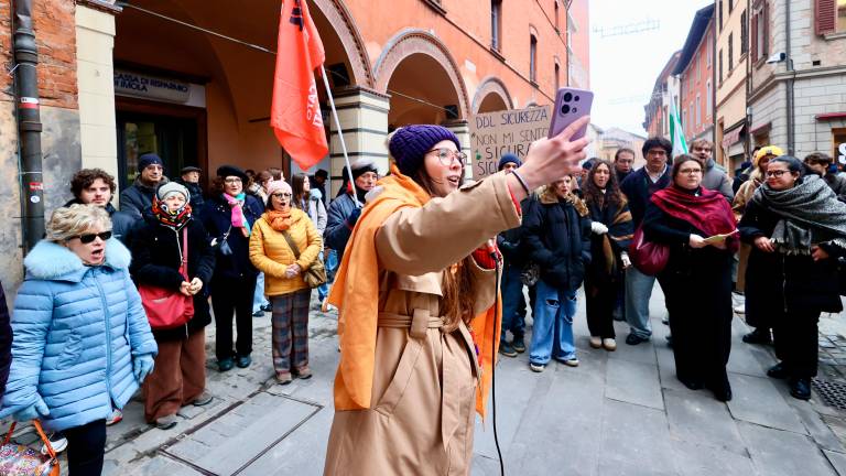 Imola, almeno 500 persone alla manifestazione contro il Ddl sicurezza del governo VIDEOGALLERY