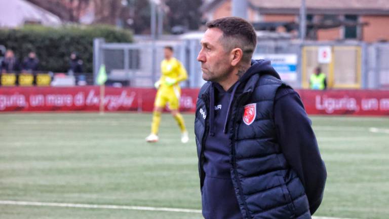 L’allenatore biancorosso Antonio Buscè (foto Luca Sanguineti)