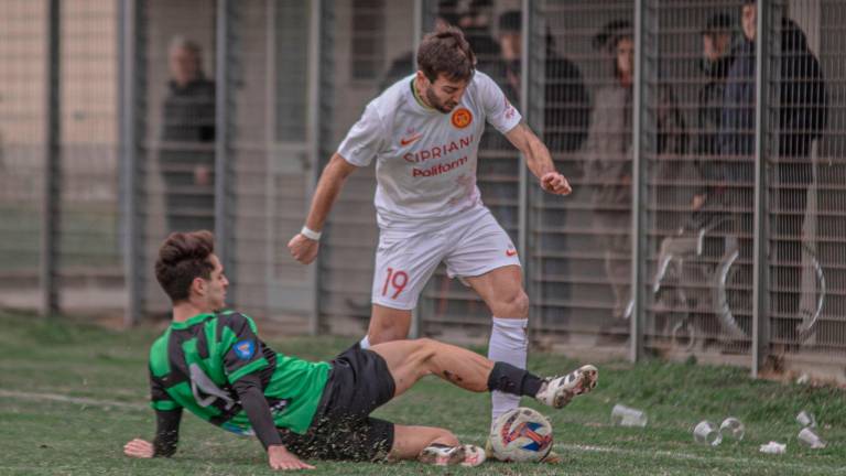 L’attaccante giallorosso Francesco Manuzzi (foto Chianese)