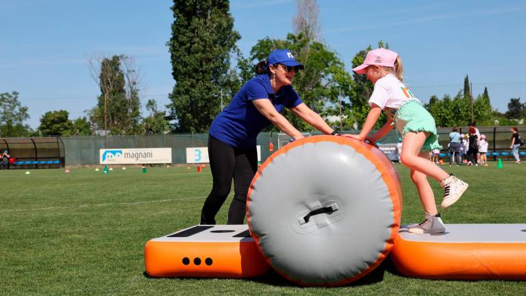 Educazione allo sport, centinaia di bambini a Martorano per il saggio finale di Panathlongiochiamo VIDEO GALLERY