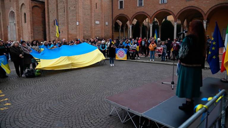 Forlì, ucraini in piazza Saffi per l’anniversario della guerra FOTOGALLERY