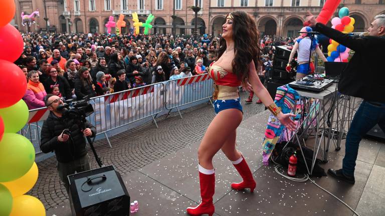 Forlì. Piazza Saffi gremita per il “Carnevale dei sogni” FOTOGALLERY