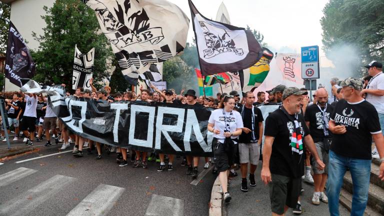 Cesena, nel corteo degli ultras per la ripartenza spunta l’ex vice presidente Vernocchi