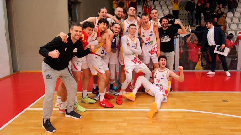 La festa finale dell’OraSì Ravenna (foto Massimo Fiorentini)