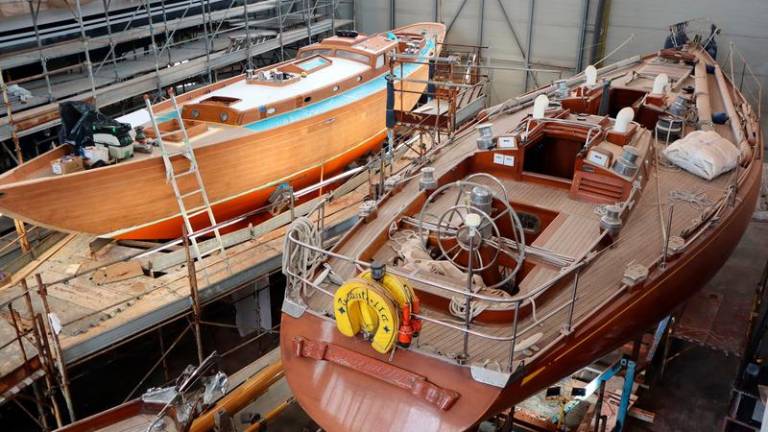 Tarantella all’interno de Cantieri navali di La Spezia ( Foto Paolo Maccione)