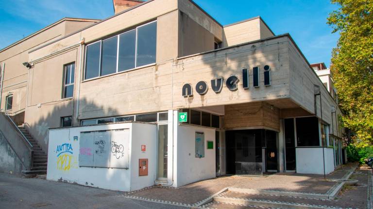 Rimini. Teatro Novelli abbandonato, l’opposizione: “Così muore un pezzo di storia della città”