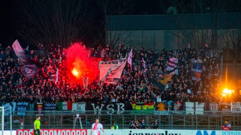 La Curva Mare al Romeo Neri nel derby vinto contro il Rimini foto tommaso morosetti