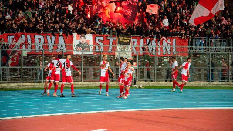 Calcio C, Doppietta di Morra e gol di Lamesta: il Rimini ribalta il Pontedera e torna in zona play-off