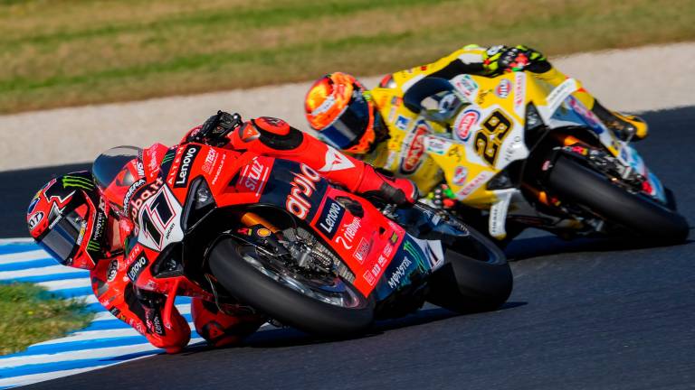 Superbike, Bulega il più veloce nei test di Phillip Island