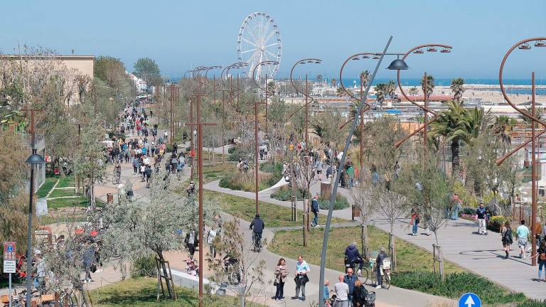 Rimini. L’appello di bagnini e commercianti: “Bande di ragazzini, ci servono più controlli”