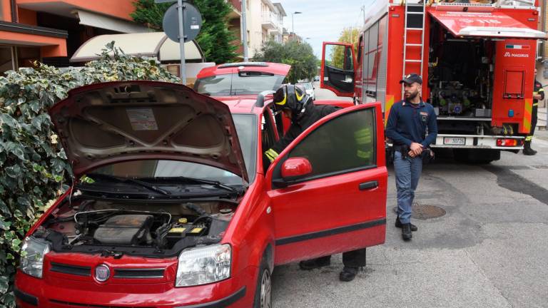 Rimini, il piromane delle Fiat Panda torna a colpire per la quinta volta VIDEO GALLERY