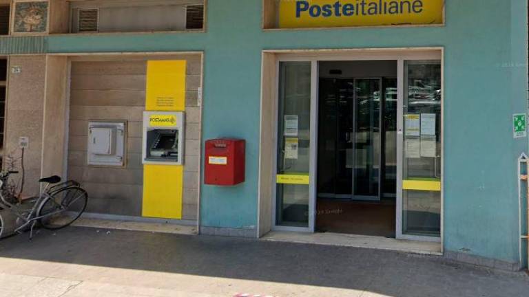 Bellaria Igea Marina. Rapinatore solitario all’ufficio postale di via Lamone