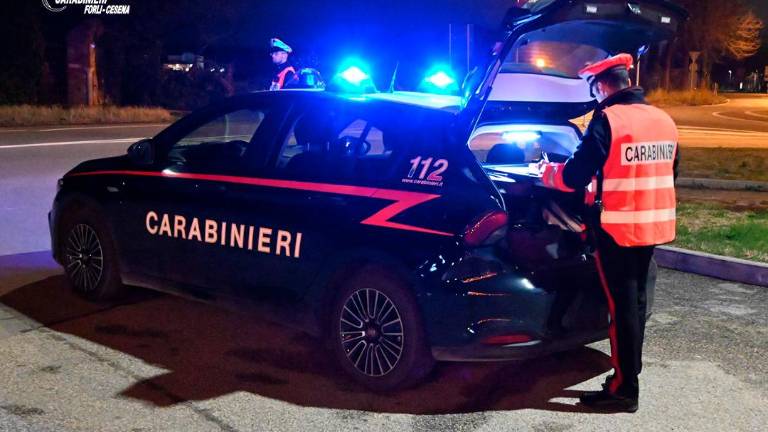 Forlimpopoli, 18enne di una baby gang coinvolto in attività di rapina e lesioni: custodia cautelare