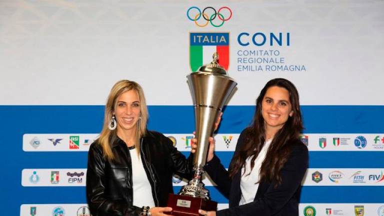 A sinistra Greta Pirini premiata a Riccione