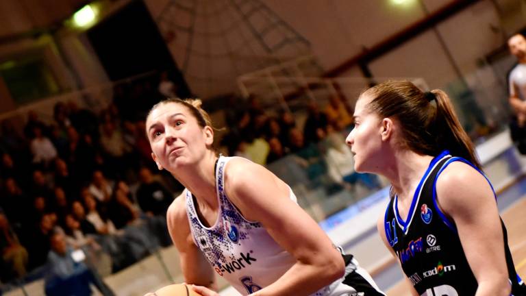 Marie Reichert ha chiuso con 21 punti e 14 rimbalzi foto mmph