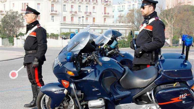 Rimini, carabiniere accompagna la figlia a scuola e arresta un ladro