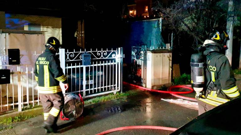 Riccione. Incendio in appartamento, salvata una coppia e il cane - Fotogallery