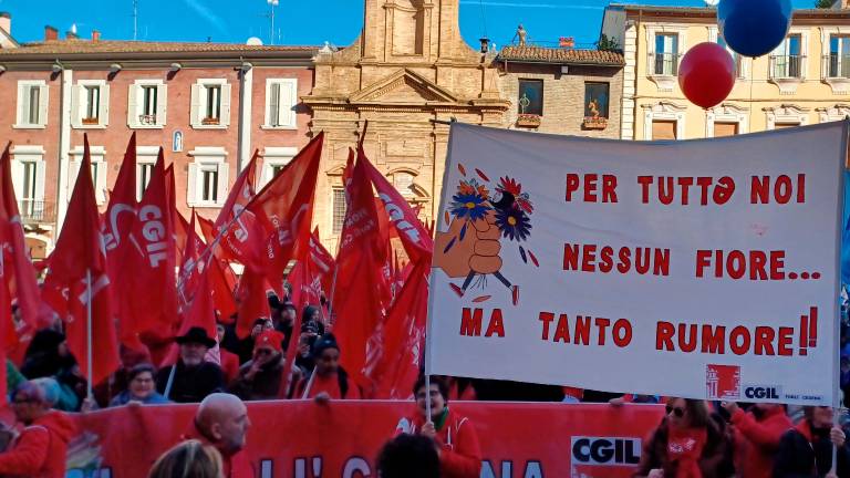 Forlì, lavoro e retribuzione: la Cgil denuncia le differenze tra uomini e donne