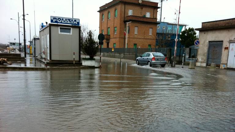 Allagamenti in zona bacino pescherecci. sono iniziati i lavori per fermarli