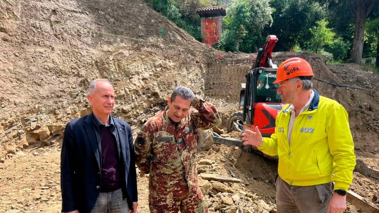 Il generale Figliuolo in vallata durante i sopralluoghi di ieri