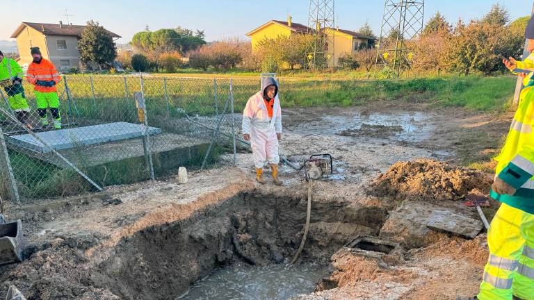 Cesena, problemi nell’erogazione dell’acqua: lavori Hera in corso a Ponte Pietra per individuare il problema - Gallery