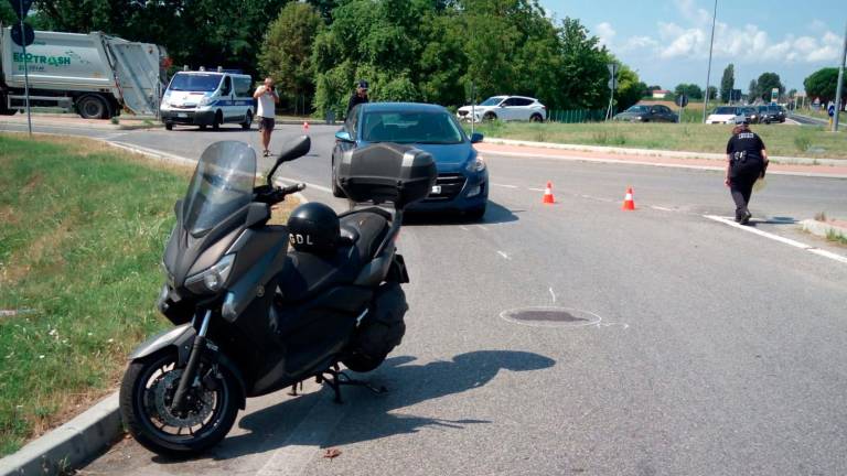 I rilievi in corso dell’incidente avvenuto sulla Faentina Nord (Foto Massimo Fiorentini)