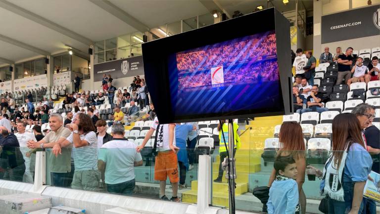 Il monitor del var già visto a Cesena nei play-off di C del 2023 foto zanotti