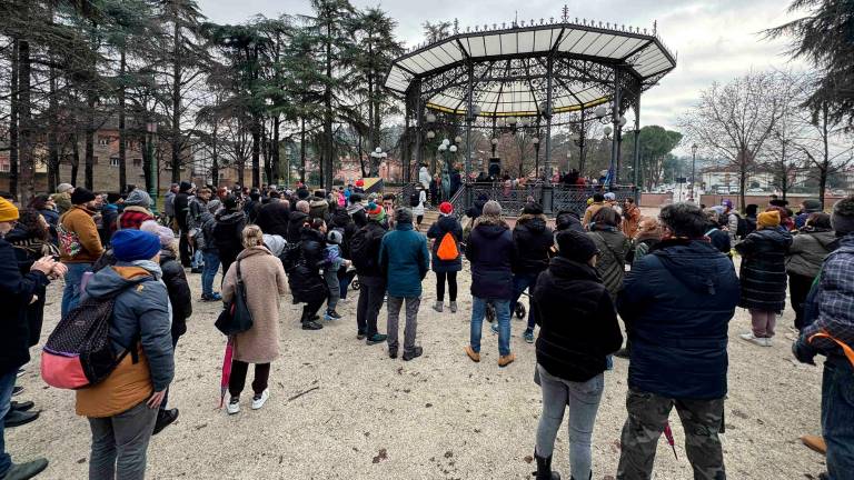 Una marcia per la pace come festa di Natale per le elementari di Villachiaviche