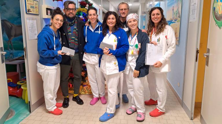 “Un sorriso aiuta l’altro”: sei televisori con abbonamenti a Disney Channel donati da “Il Sorriso Golf” alla Pediatria di Forlì