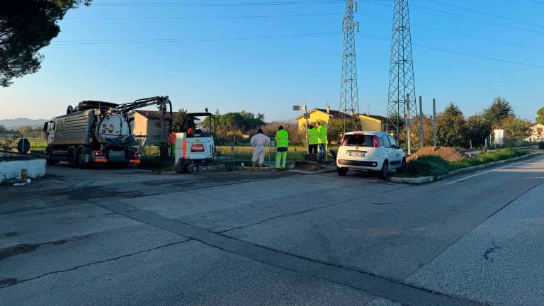 Cesena, problemi nell’erogazione dell’acqua: lavori Hera in corso a Ponte Pietra per individuare il problema - Gallery