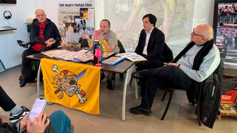 Marco Pantani il 13 gennaio avrebbe compiuto 55 anni: presentato a Cesenatico un doppio libro per celebrare il Pirata