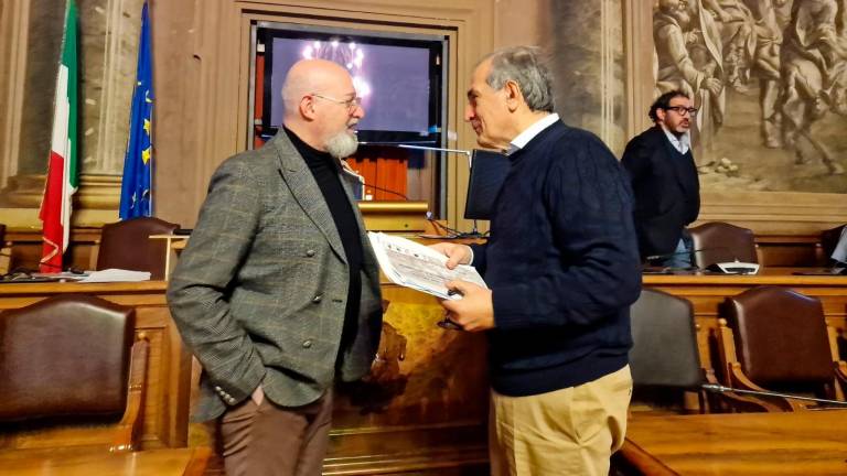 Il presidente della Regione Stefano Bonaccini e il confermato sindaco di Forlì Gian Luca Zattini
