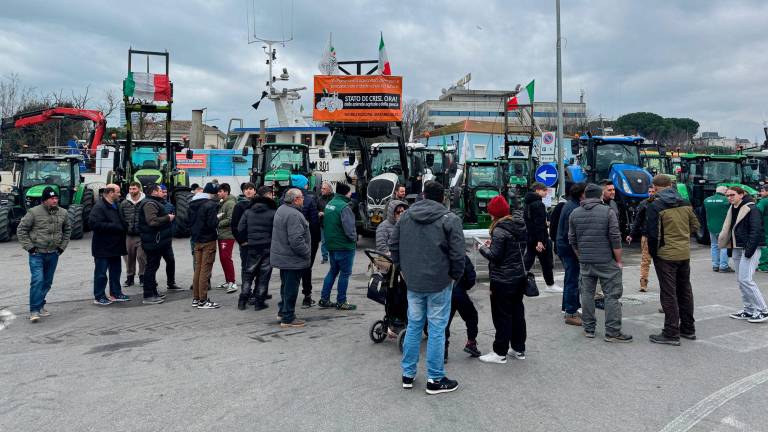 La protesta dei trattori arriva a Cesenatico VIDEO