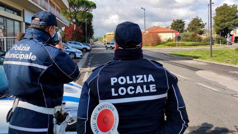 Un controllo stradale della Polizia locale della Valmarecchia