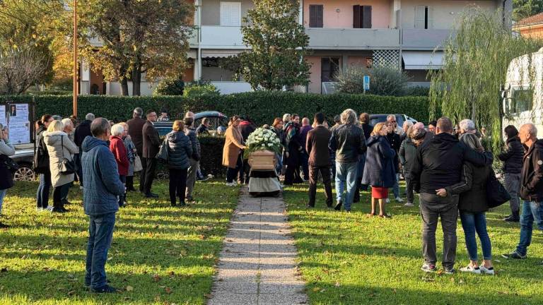 Cesena, l’addio a Marcello Moretti, scomparso nel sonno nel suo camion a Sansepolcro