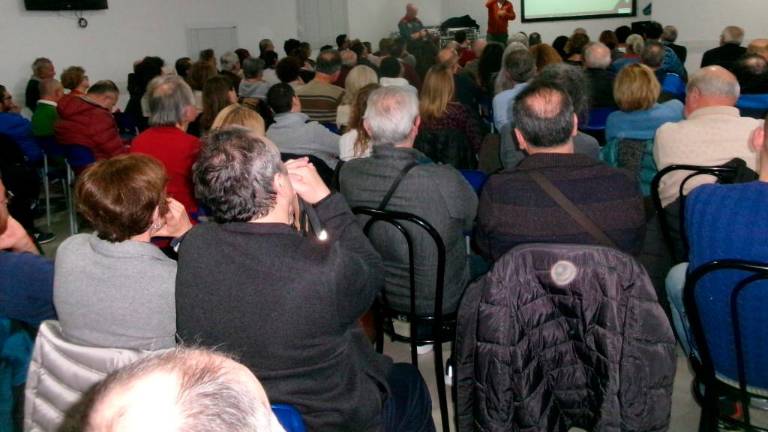 L’affollato incontro pubblico dedicato al lupo