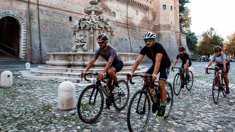 Ciclisti in piazza del Popolo