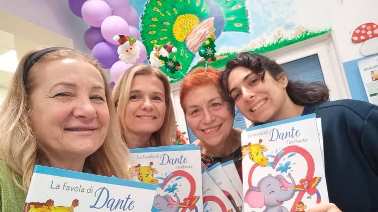 Ravenna, “auguri da... nonna moderna”: la favola natalizia di Rita Guerrini al reparto di Pediatria