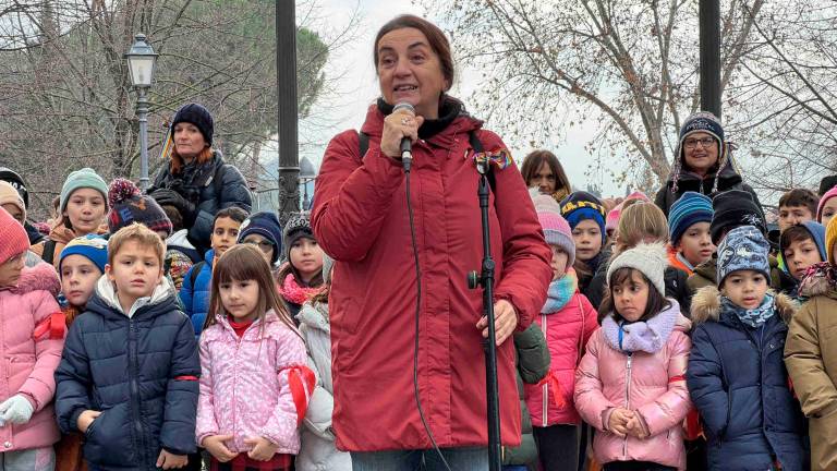 Una marcia per la pace come festa di Natale per le elementari di Villachiaviche