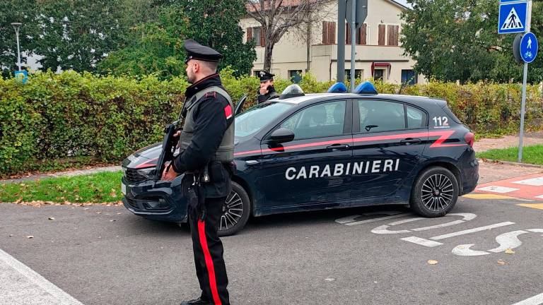 Forlimpopoli, entra al supermercato e ruba cibo e superalcolici per 200 euro: scatta l’arresto