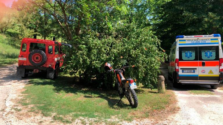 I mezzi di soccorso giunti sul luogo (foto mmph)