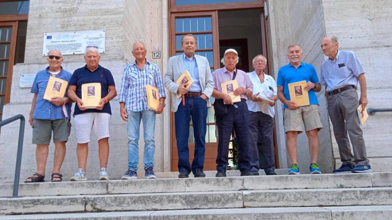 Forlì, un ritrovo da record: i ragazzi della quinta A di nuovo insieme a 60 anni dal diploma