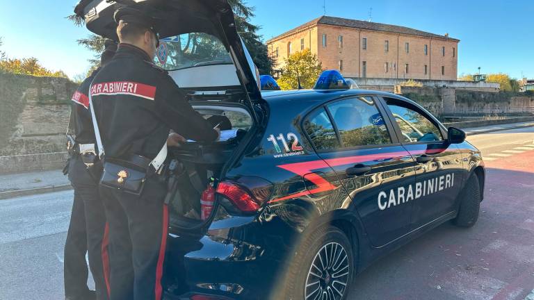 Forlì, furto in abitazione e maltrattamenti in famiglia: due arresti dopo sentenza definitiva