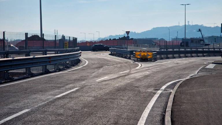 Rimini, addio semaforo: aperto il nuovo ingresso nella rotatoria tra Statale 16 e Consolare San Marino - Gallery