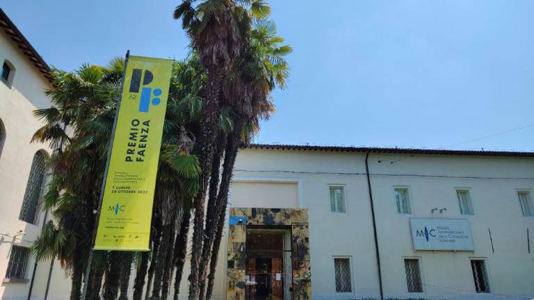 Faenza, selezionati i partecipanti alla Biennale internazionale della ceramica d’arte contemporanea